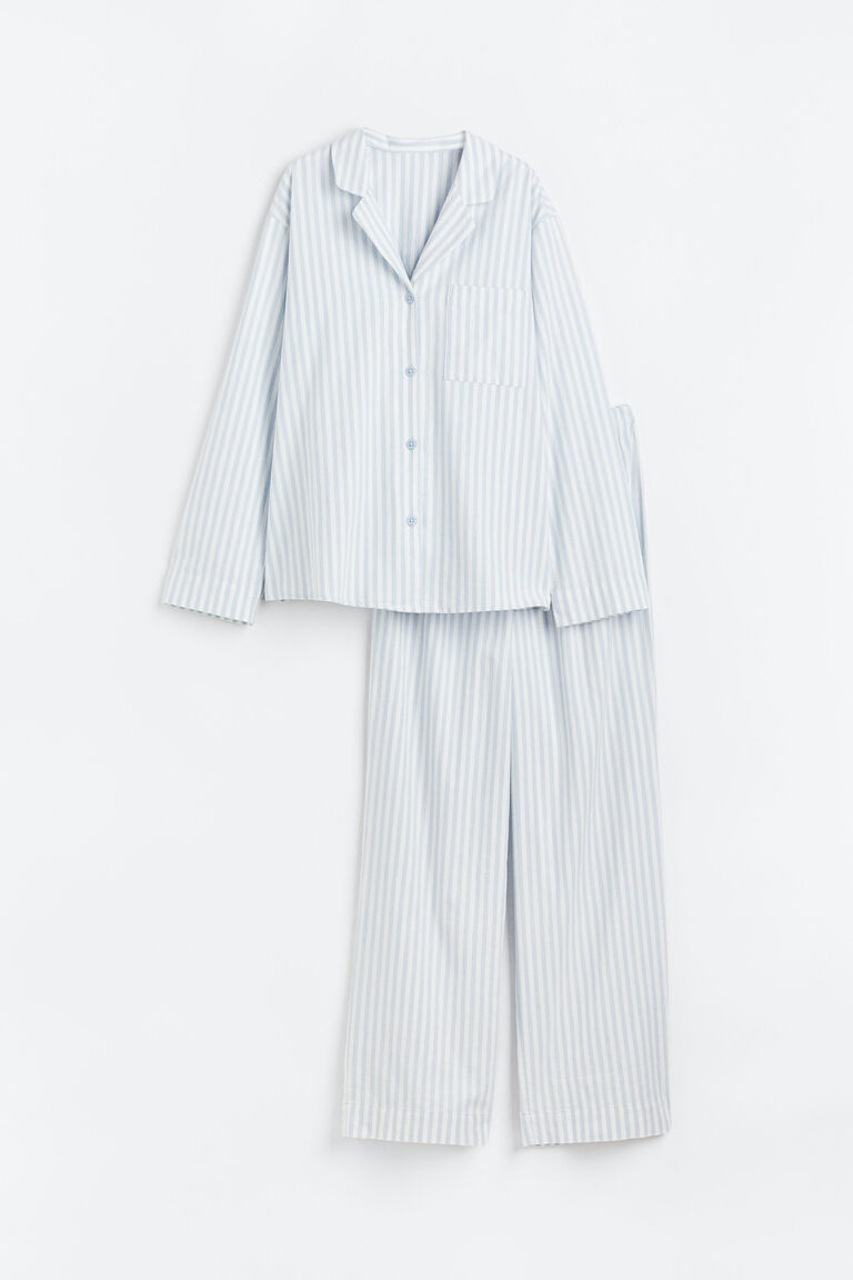 Pyjama shirt and bottoms